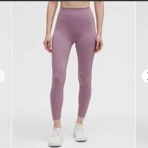 🍋Lululemon WUNDER TRAIN Mesh
Panel High-Rise 21" Tight Size 12
Lavender Lux NICE
